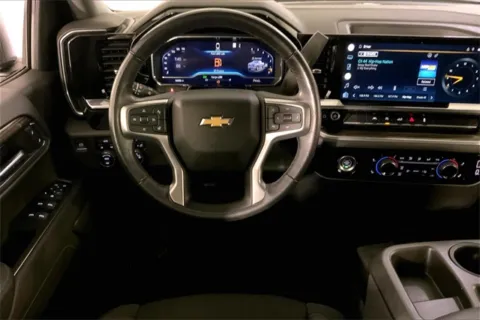 More photos of 2022 Chevrolet Silverado 1500 LT at Cable Dahmer Chevrolet of Kansas City, MO