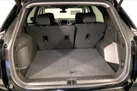 More photos of 2022 Chevrolet Equinox LT at Cable Dahmer Chevrolet of Kansas City, MO