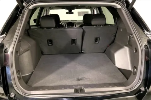 More photos of 2022 Chevrolet Equinox LT at Cable Dahmer Chevrolet of Kansas City, MO