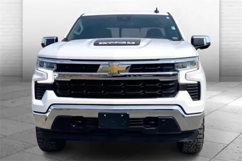 Photos of 2022 Chevrolet Silverado 1500 LT for sale in Kansas City, MO at Cable Dahmer Chevrolet of Kansas City
