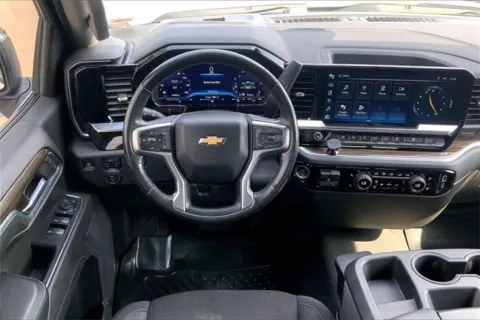 More photos of 2022 Chevrolet Silverado 1500 LT at Cable Dahmer Chevrolet of Kansas City, MO
