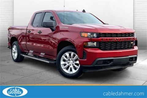 Red 2019 Chevrolet Silverado 1500 Custom for sale in Kansas City, MO
