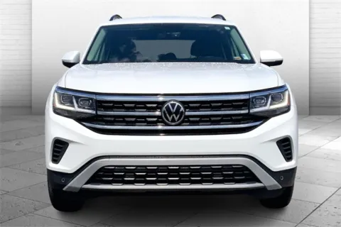 Photos of 2022 Volkswagen Atlas 3.6L V6 SE w/Technology for sale in Kansas City, MO at Cable Dahmer Chevrolet of Kansas City