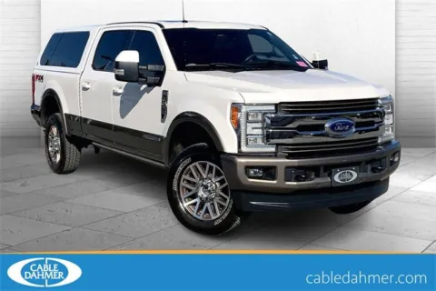 White 2018 Ford Super Duty F-250 SRW XL for sale in Kansas City, MO