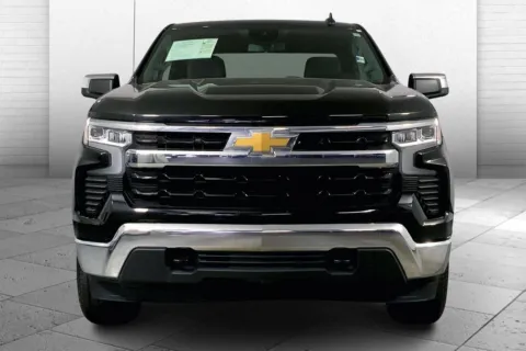 Photos of 2022 Chevrolet Silverado 1500 LT (2FL) for sale in Kansas City, MO at Cable Dahmer Chevrolet of Kansas City