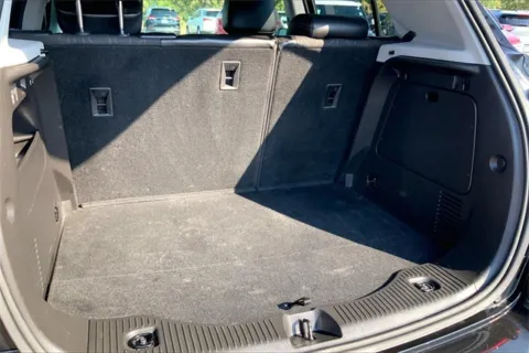 More photos of 2019 Chevrolet Trax LT at Cable Dahmer Chevrolet of Kansas City, MO