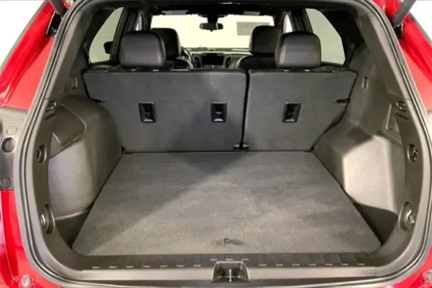 More photos of 2022 Chevrolet Equinox RS at Cable Dahmer Chevrolet of Kansas City, MO