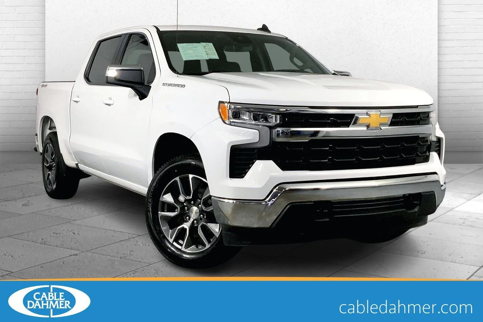 White 2022 Chevrolet Silverado 1500 LT (2FL) for sale in Kansas City, MO