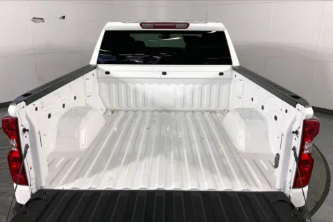 More photos of 2022 Chevrolet Silverado 1500 LT (2FL) at Cable Dahmer Chevrolet of Kansas City, MO