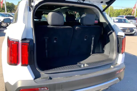 More photos of 2023 Kia Sorento X-Line SX Prestige at Cable Dahmer Chevrolet of Kansas City, MO