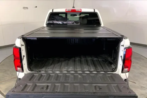 More photos of 2024 Chevrolet Colorado ZR2 at Cable Dahmer Chevrolet of Kansas City, MO