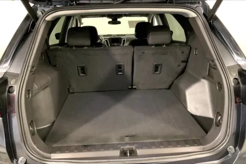 More photos of 2023 Chevrolet Equinox LT at Cable Dahmer Chevrolet of Kansas City, MO