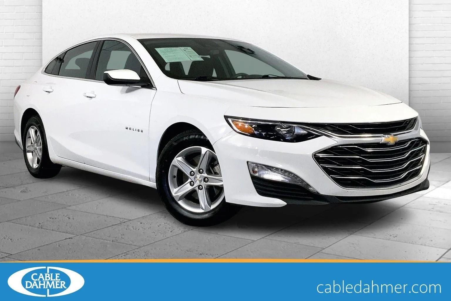 White 2023 Chevrolet Malibu LT for sale in Kansas City, MO