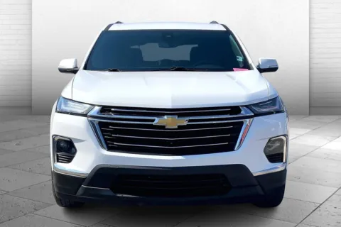 Photos of 2022 Chevrolet Traverse LT Cloth for sale in Kansas City, MO at Cable Dahmer Chevrolet of Kansas City