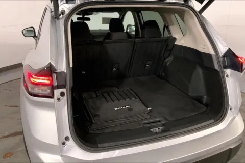 More photos of 2024 Nissan Rogue SV at Cable Dahmer Chevrolet of Kansas City, MO