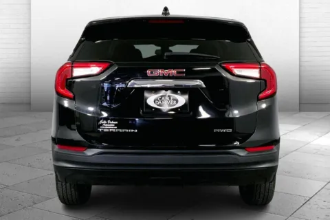 Another view of 2024 GMC Terrain SLE for sale in Kansas City, MO at Cable Dahmer Chevrolet of Kansas City
