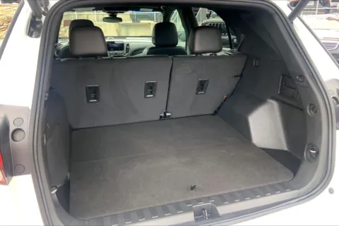 More photos of 2023 Chevrolet Equinox RS at Cable Dahmer Chevrolet of Kansas City, MO