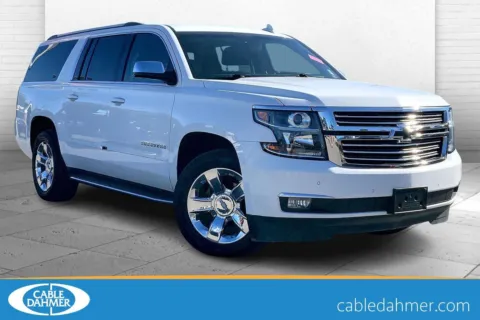 White 2017 Chevrolet Suburban Premier for sale in Kansas City, MO