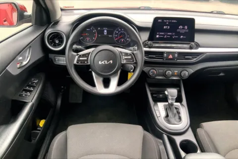 More photos of 2022 Kia Forte LXS at Cable Dahmer Chevrolet of Kansas City, MO