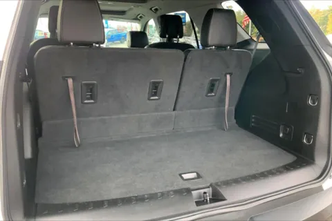 More photos of 2018 Chevrolet Traverse LT Leather at Cable Dahmer Chevrolet of Kansas City, MO