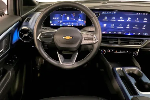 More photos of 2025 Chevrolet Equinox EV LT at Cable Dahmer Chevrolet of Kansas City, MO
