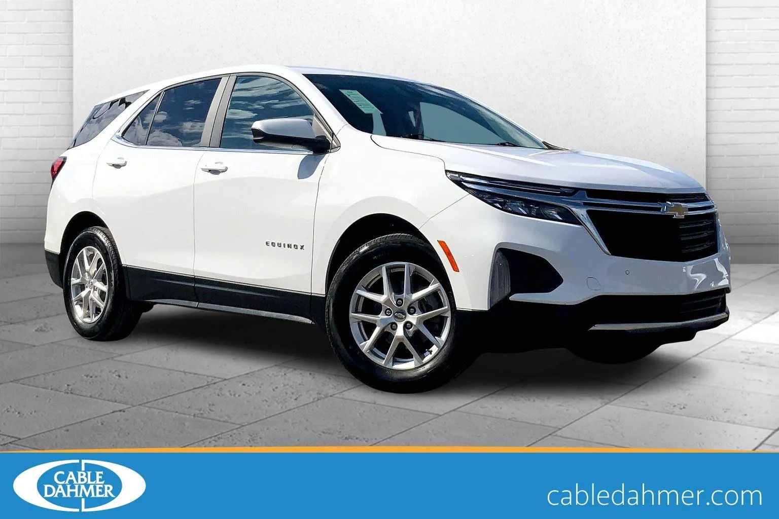 White 2022 Chevrolet Equinox LT for sale in Kansas City, MO