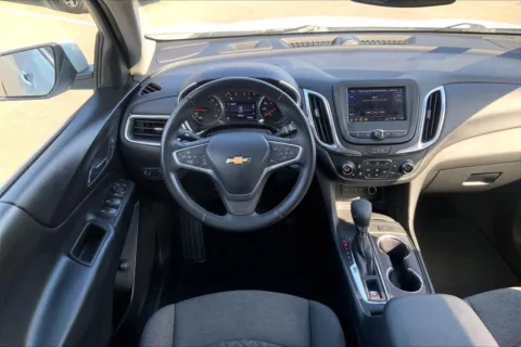 More photos of 2022 Chevrolet Equinox LT at Cable Dahmer Chevrolet of Kansas City, MO