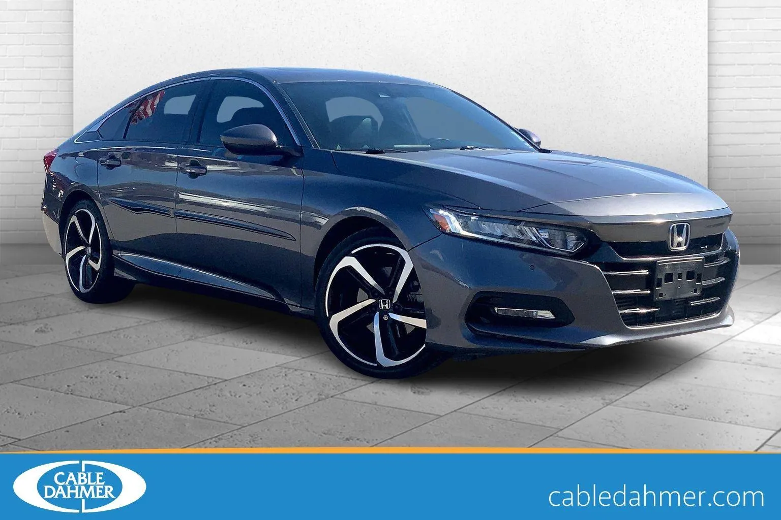 Beige 2018 Honda Accord Sedan Sport 2.0T for sale in Kansas City, MO