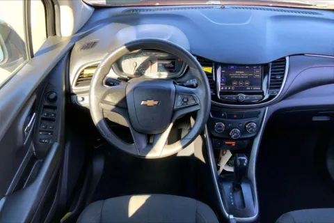 More photos of 2021 Chevrolet Trax LS at Cable Dahmer Chevrolet of Kansas City, MO