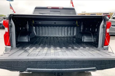 More photos of 2020 Chevrolet Silverado 1500 LT Trail Boss at Cable Dahmer Chevrolet of Kansas City, MO