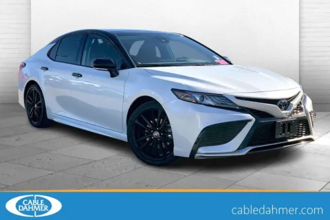 Red 2023 Toyota Camry XSE for sale in Kansas City, MO