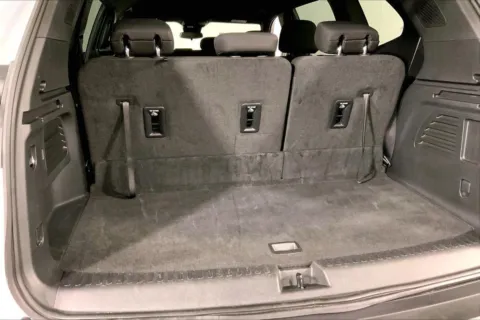 More photos of 2025 GMC Acadia Elevation at Cable Dahmer Chevrolet of Kansas City, MO