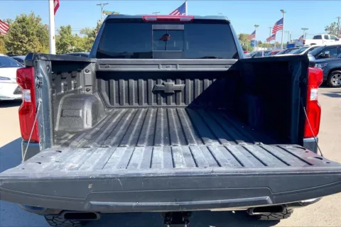 More photos of 2021 Chevrolet Silverado 1500 LT Trail Boss at Cable Dahmer Chevrolet of Kansas City, MO