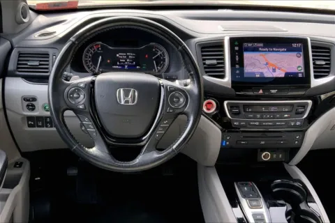 More photos of 2016 Honda Pilot Elite at Cable Dahmer Chevrolet of Kansas City, MO