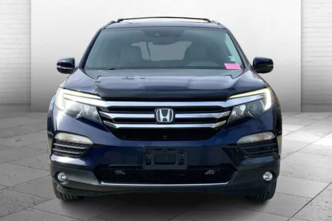 Photos of 2016 Honda Pilot Elite for sale in Kansas City, MO at Cable Dahmer Chevrolet of Kansas City