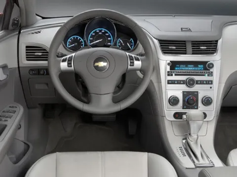 More photos of 2009 Chevrolet Malibu LTZ at Cable Dahmer Chevrolet of Kansas City, MO