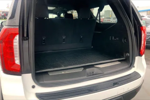 More photos of 2021 GMC Yukon XL AT4 at Cable Dahmer Chevrolet of Kansas City, MO