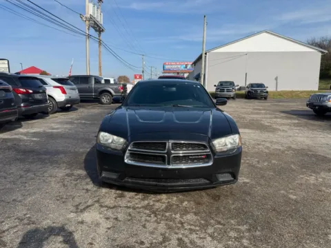 Photos of 2014 Dodge Charger SE Sedan 4D for sale in Chillicothe, OH at Instant Auto Sales Chillicothe