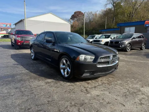 Another view of 2014 Dodge Charger SE Sedan 4D for sale in Chillicothe, OH at Instant Auto Sales Chillicothe