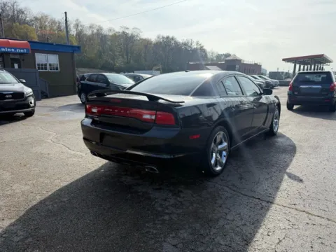 More photos of 2014 Dodge Charger SE Sedan 4D at Instant Auto Sales Chillicothe, OH