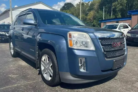 Another view of 2011 GMC Terrain SLT Sport Utility 4D for sale in Chillicothe, OH at Instant Auto Sales Chillicothe