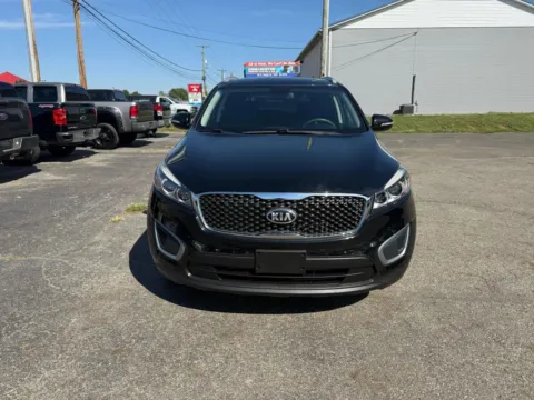 Photos of 2017 Kia Sorento LX Sport Utility 4D for sale in Chillicothe, OH at Instant Auto Sales Chillicothe