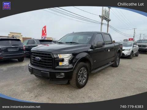 Black 2016 Ford F-150 SuperCrew Cab XLT Pickup 4D 5 1/2 ft for sale in Chillicothe, OH