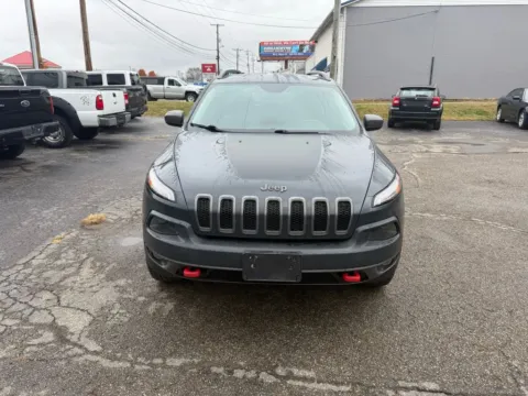 Photos of 2017 Jeep Cherokee Trailhawk L Plus Sport Utility 4D for sale in Chillicothe, OH at Instant Auto Sales Chillicothe