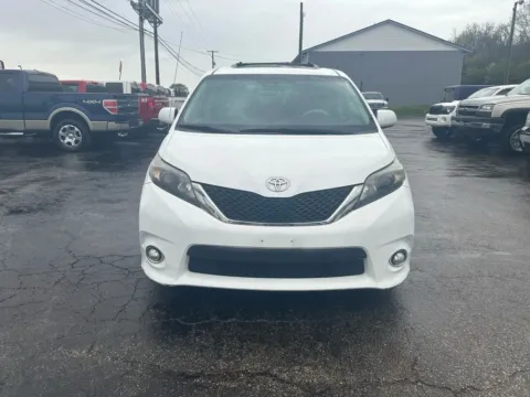 Photos of 2011 Toyota Sienna SE Minivan 4D for sale in Chillicothe, OH at Instant Auto Sales Chillicothe