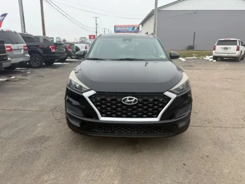 Photos of 2019 Hyundai Tucson SE Sport Utility 4D for sale in Chillicothe, OH at Instant Auto Sales Chillicothe