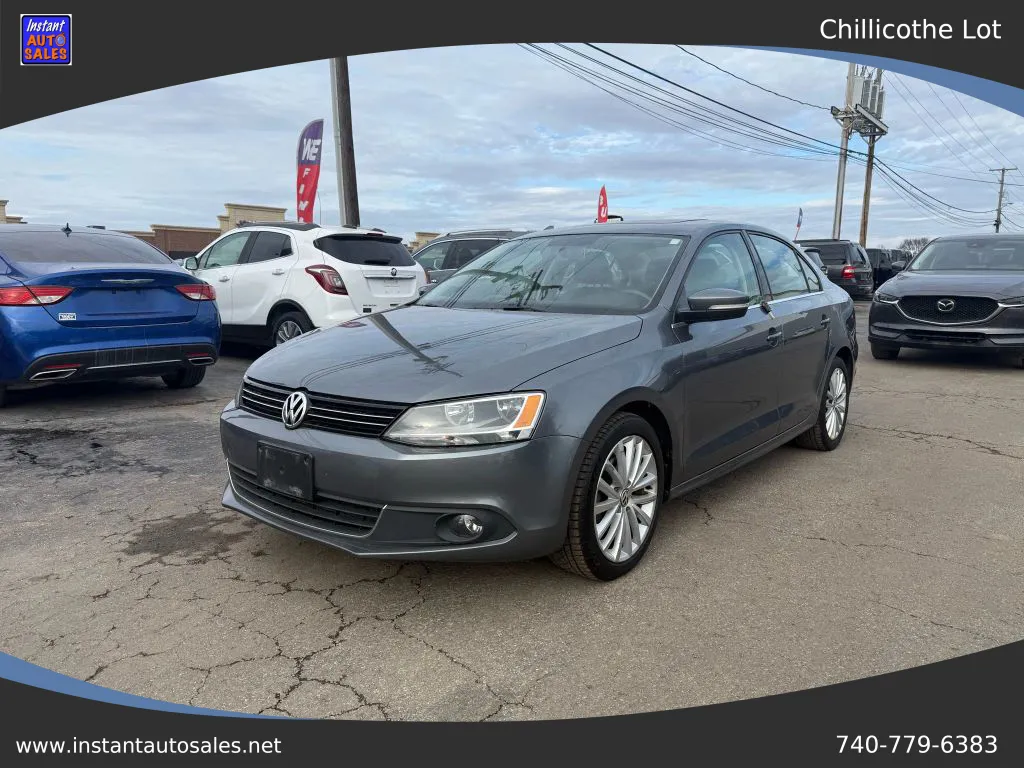 Gray 2014 Volkswagen Jetta 1.8T SEL Sedan 4D for sale in Chillicothe, OH