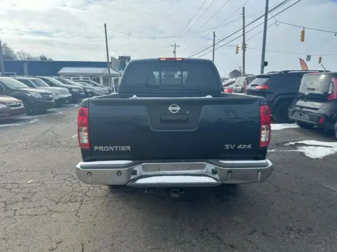More photos of 2015 Nissan Frontier Crew Cab SV Pickup 4D 5 ft at Instant Auto Sales Chillicothe, OH