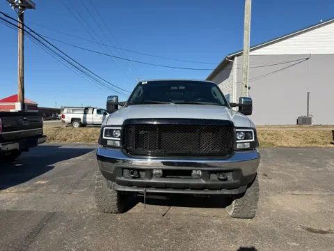 Photos of 2004 Ford F250 Super Duty Crew Cab Lariat Pickup 4D 6 3/4 ft for sale in Chillicothe, OH at Instant Auto Sales Chillicothe