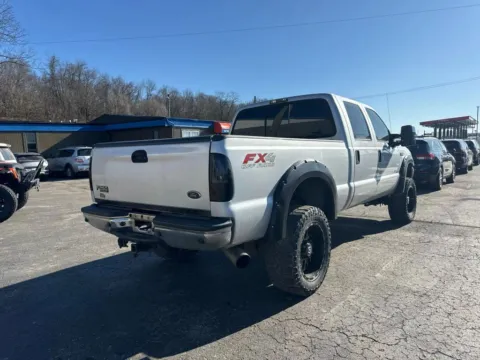 More photos of 2004 Ford F250 Super Duty Crew Cab Lariat Pickup 4D 6 3/4 ft at Instant Auto Sales Chillicothe, OH